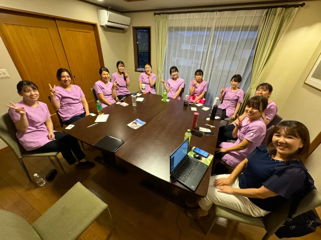 チームワーク良好な酒井歯科医院のスタッフ④