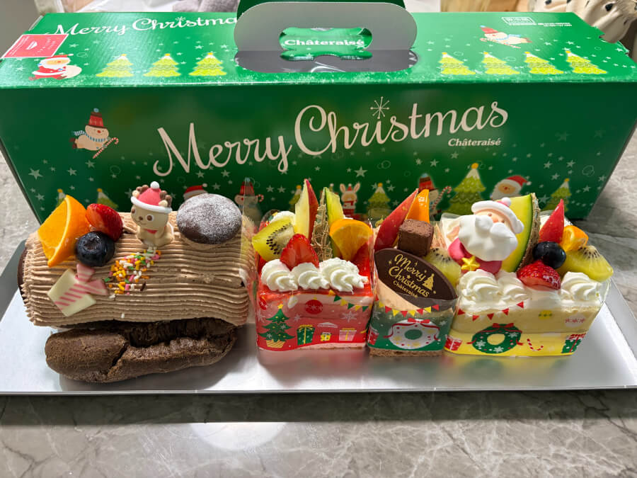 スタッフがそれぞれ選んだクリスマスケーキ。家庭の予定に合わせて受け取れるよう配慮した酒井歯科医院の取り組み